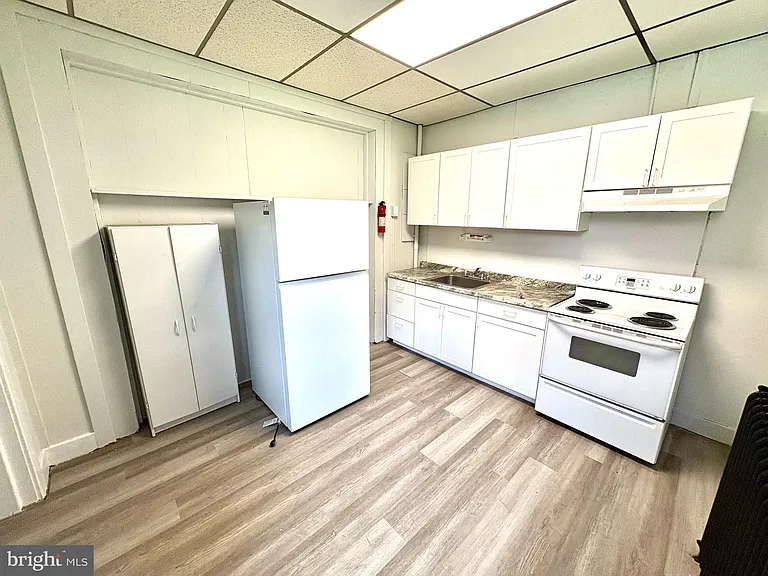 525 N 8th St #1 — Photo 4
