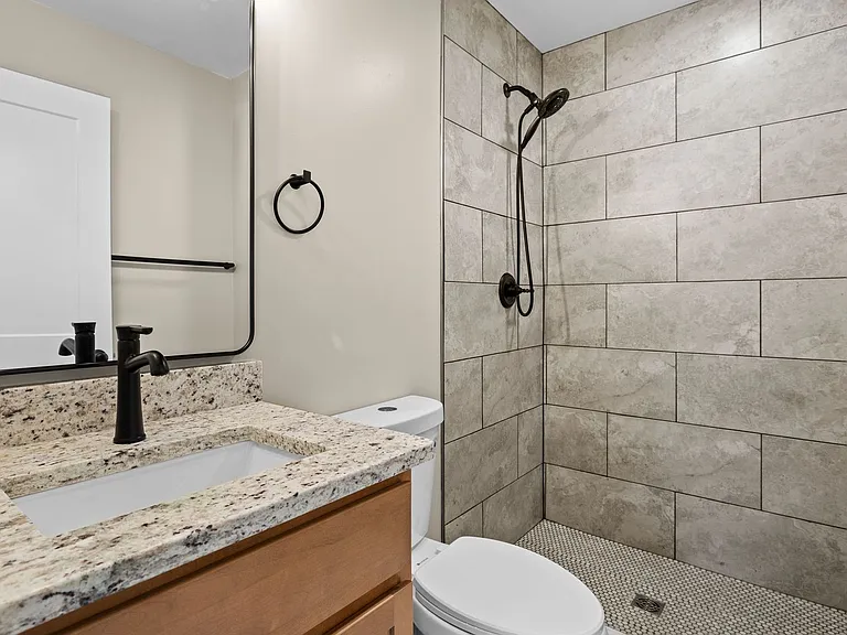 910 Windlau Ct — Photo 21