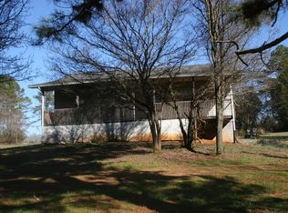 716 Hawkins Rd, Sweetwater, TN 37874