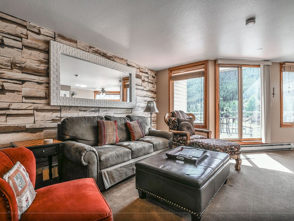 Comfortable Living Area