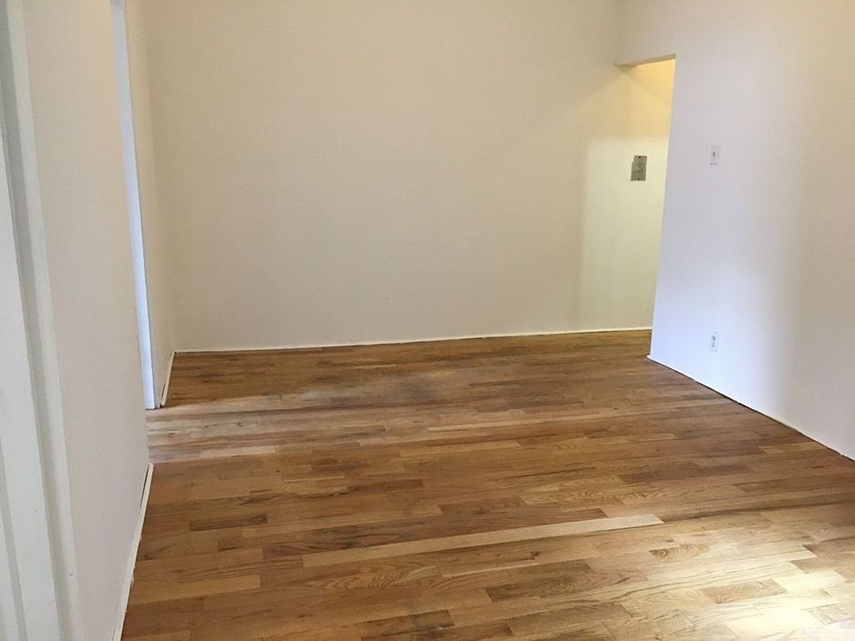1st image of 161 Vernon Ave APT 4A
