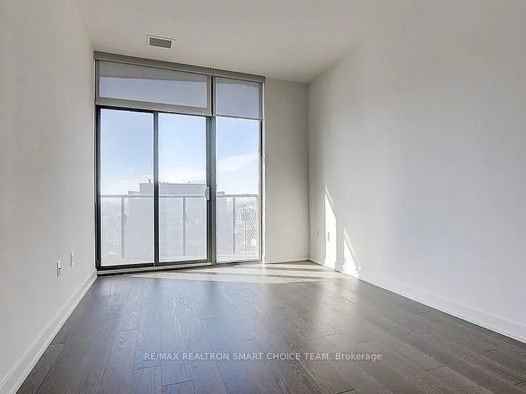 11 Wellesley St W #2506 — Photo 10
