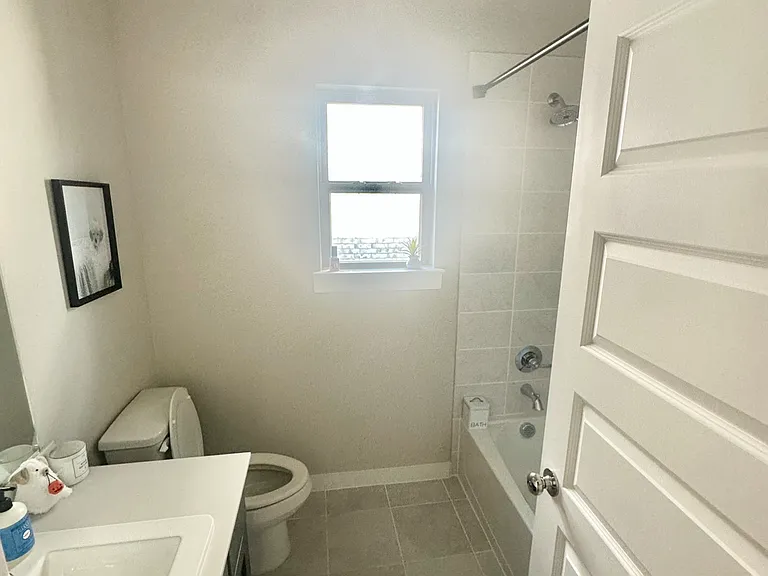 3242 Baehr Dr — Photo 8