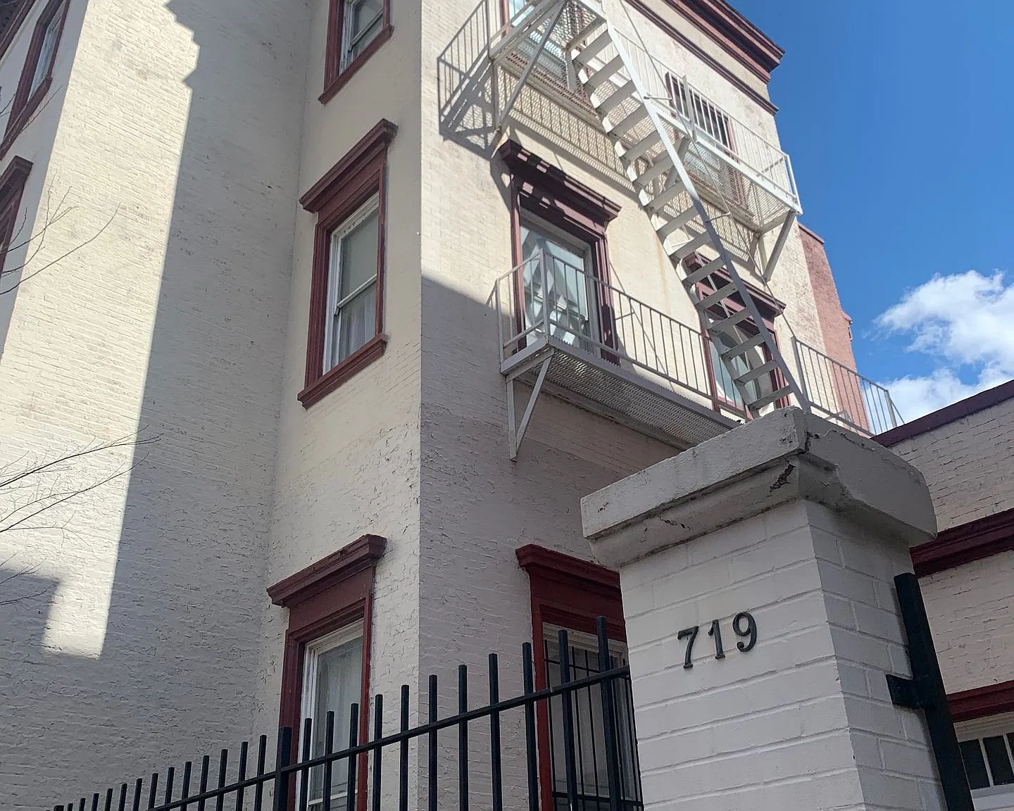 717 St Paul Street — Photo 1