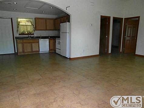 4th image of 1005 Tuskegee St