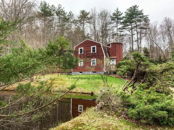 6 Spruce Ln, Barrington, NH 03825