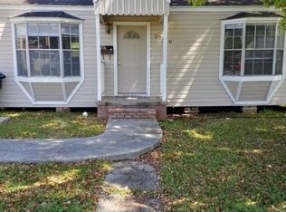 2730 2nd Ave, Groves, TX 77619