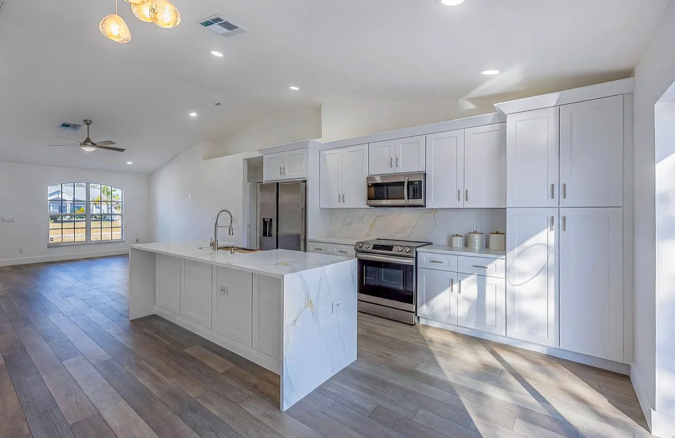 3 bed, 1422 sqft, $2,900 — Photo 3