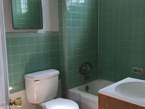 4th image of 2403 San Jose Ave