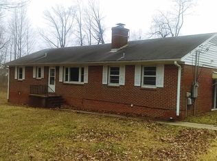 2512 Sharpe Rd #A, Greensboro, NC 27406