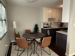 5534 N Sheridan Rd #402, Chicago, IL 60640