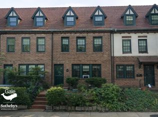 262 Burns St #3, Forest Hills, NY 11375