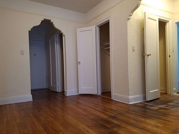 4th image of 4531 41st St APT 3F
