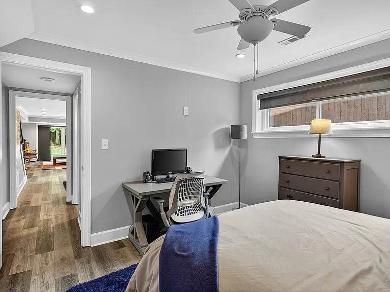 360 Elden Dr — Photo 25