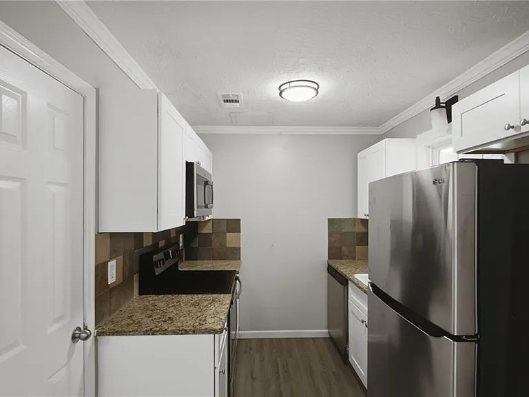 218 Mill Creek Pl — Photo 4