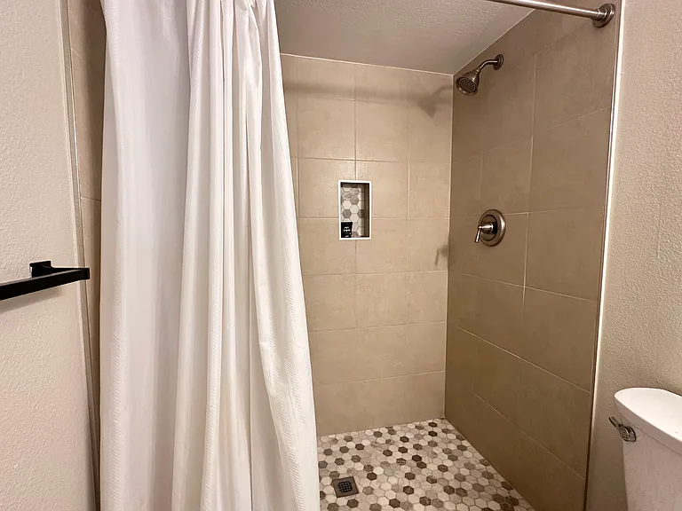 2802 E Dahlia Dr — Photo 15