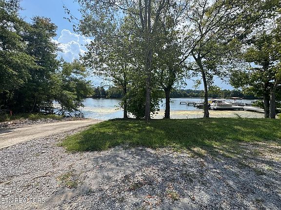 3rd image of 0 Melrose Pl