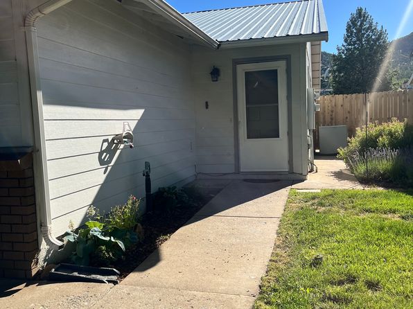 (undisclosed Address)