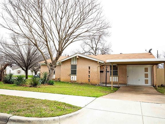 2nd image of 2626 Hollandale Cir