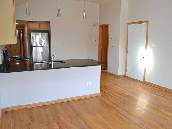 2nd image of 514 S Campbell Ave #3