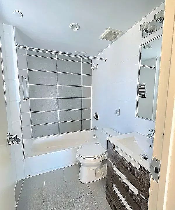 2nd image of 137-35 Elder Ave #402