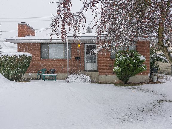 2nd image of 203 E Rockwell Ave