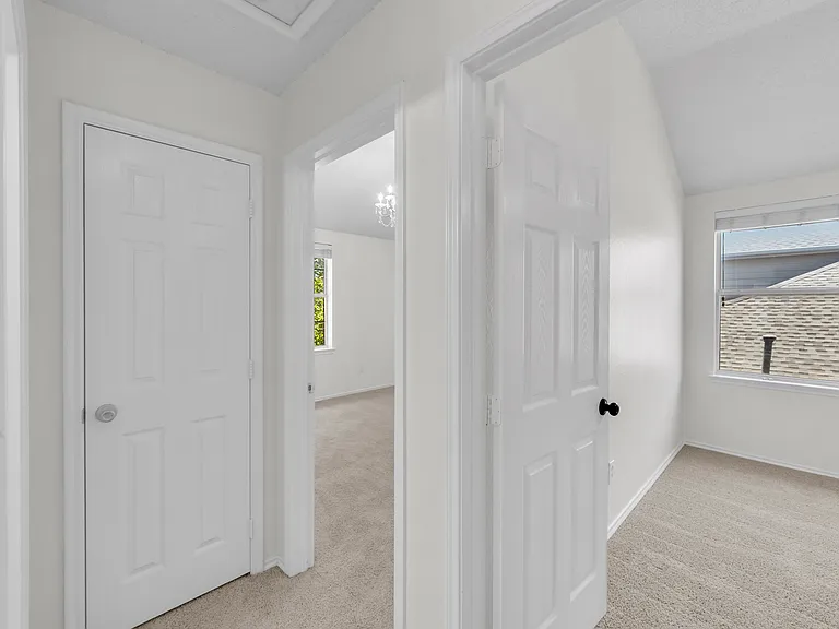 13221 Elmhurst Dr — Photo 22