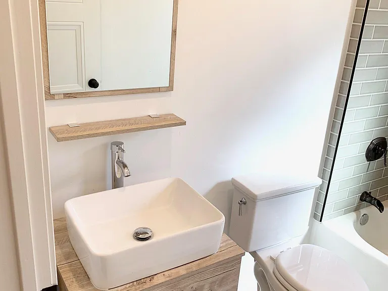 9332 W Olympic Blvd — Photo 23