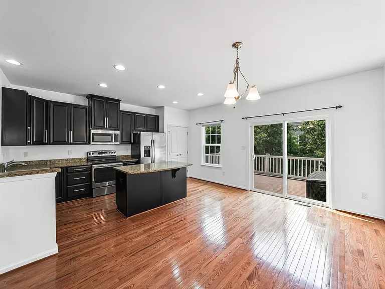 1222 Carrick Ct — Photo 30