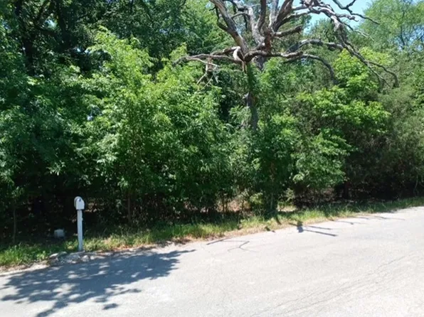 1333 Tawakoni Dr, West Tawakoni, TX 75474