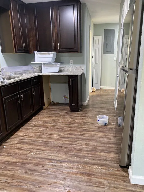 4 bed, 2.0 bath, 1685 sqft, $1,500 — Photo 2