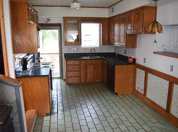 5th image of 6685 Fm 1806