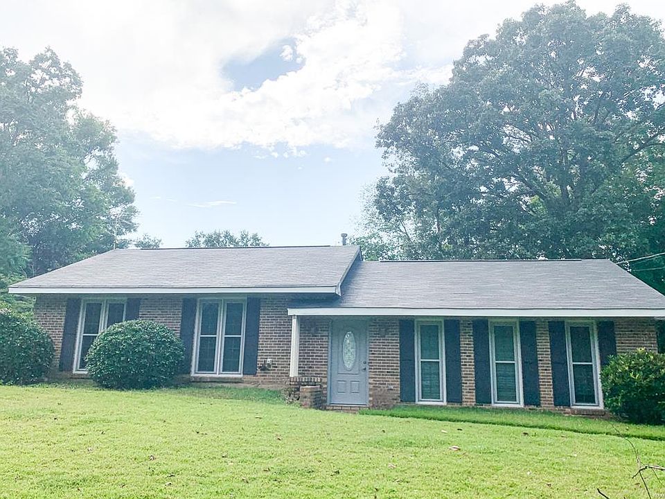 1st image of 608 Sandhurst Dr