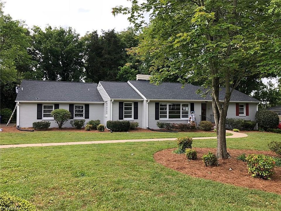 2nd image of 142 Buckingham Rd