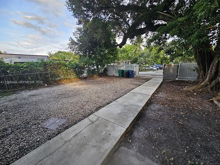 1857 NW 113th Ter — Photo 10
