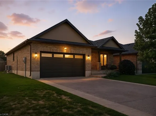 304 Courtland St, Norfolk County, ON N4B 0A8