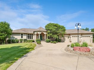 25173 Pin Oak Dr, Adel, IA 50003