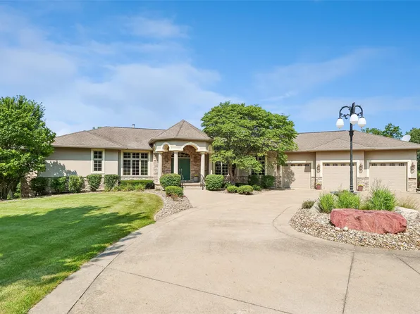 25173 Pin Oak Dr, Adel, IA 50003