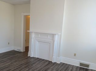 301 Pine St APT 1, Zelienople, PA