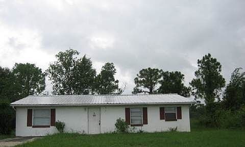 1st image of 1004 Gardenia St