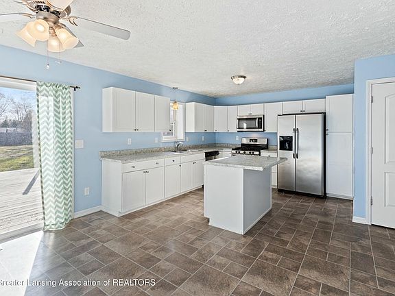 2nd image of 6174 Rutherford Ave
