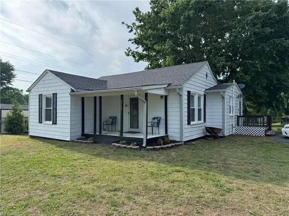 3125 Gumtree Rd, Winston Salem, NC 27107