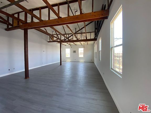 2nd image of 726 S Santa Fe Ave APT 303