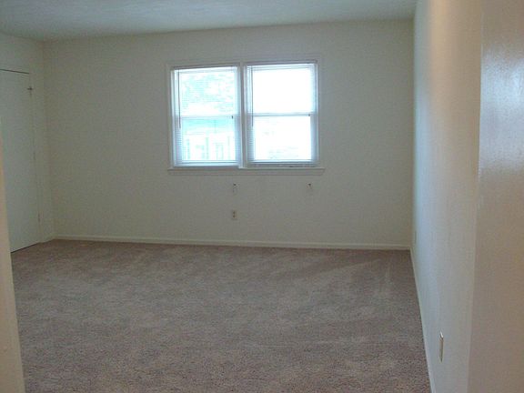 2nd image of 1024 Gill Ct