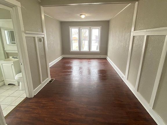 4th image of 419 W Clarke St #11040094