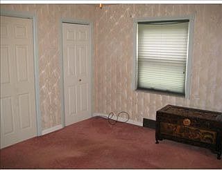 1st image of 225 Glenview Dr