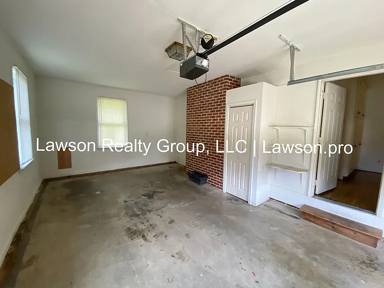 1013 Barrens Village Ln — Photo 16