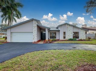 11700 S Island Rd, Cooper City, FL 33026