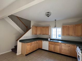 310 Front St #1, New Haven, CT 06513