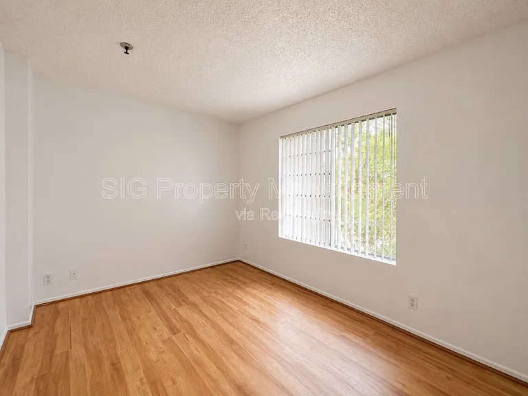 403 Porter St #2 — Photo 10
